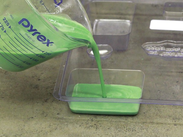 pourgreensoap